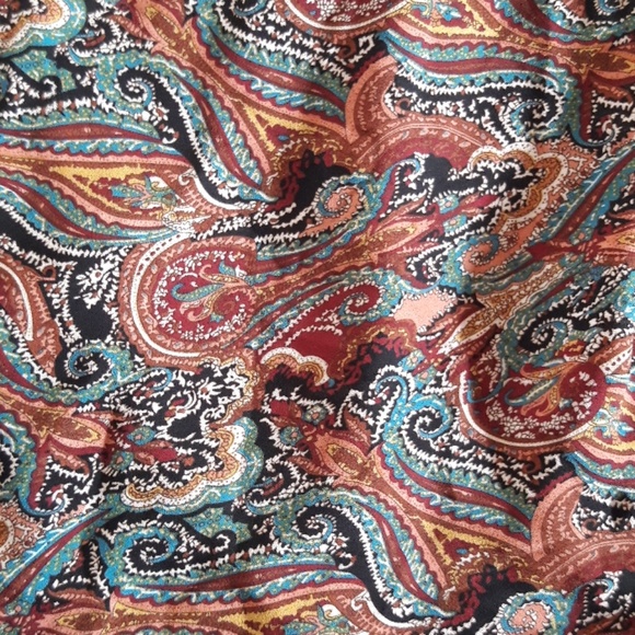 Patterned Dress - Picture 2 of 3